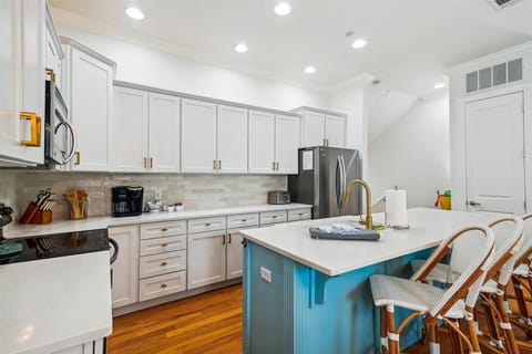 Everything you need to cook a fabulous meal in this home! 