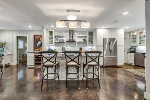 Kitchen island with spacious countertop