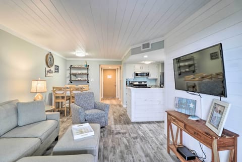 Condo Interior | Living Room