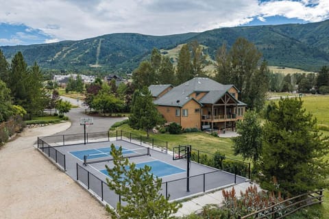 Sport court