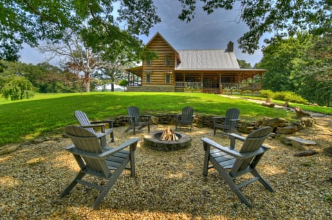 Light the fire, grab your friends, and enjoy an evening telling stories around the fire under the string lights.