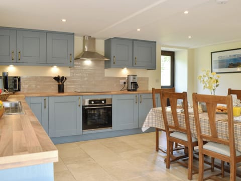 Kitchen/diner | Bucknole FarmThe Old Shippon, Northleigh, near Honiton