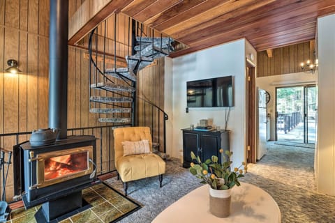 Pinecrest Vacation Rental Condo | 2BR + Loft | 2 BR | 1,024 Sq Ft