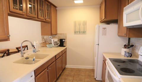 Full stocked kitchen