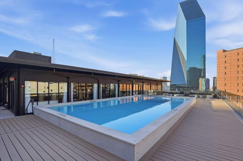 CozySuites Remi | sauna, pool, gym
