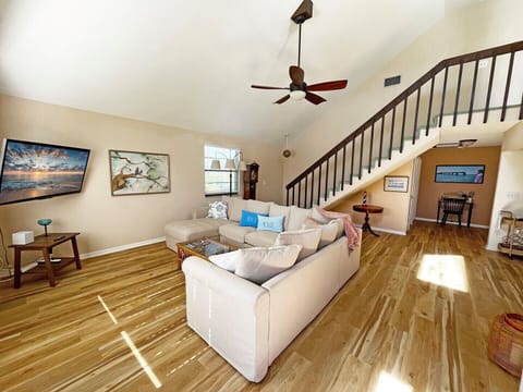 St. Augustine Beach Home Rental LR