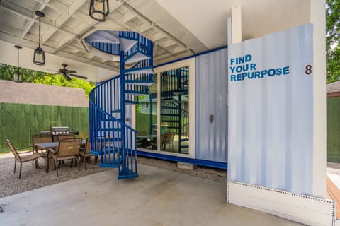 This pod is located on the ground floor of the container units.