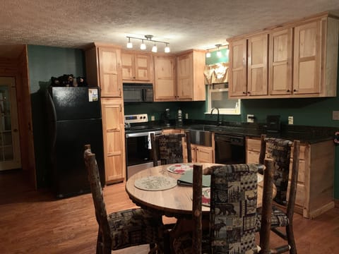 Kitchen renovation (Nov. 2022)