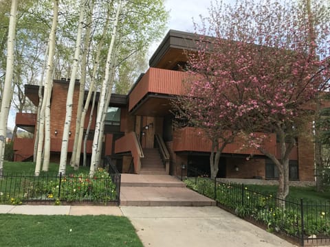 Building entrance off 3rd street.