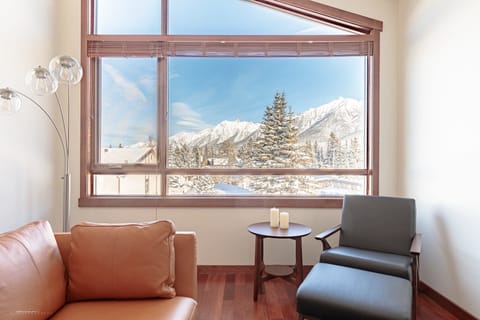 Welcome to incredible downtown living!
