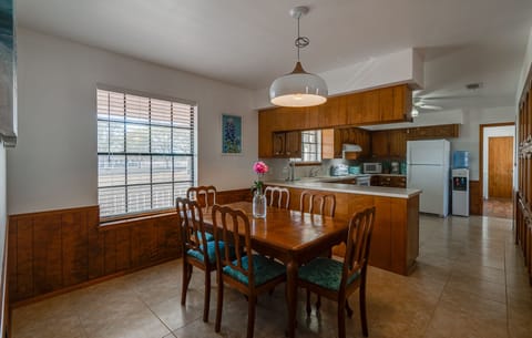 Breakfast nook flows into the kitchen