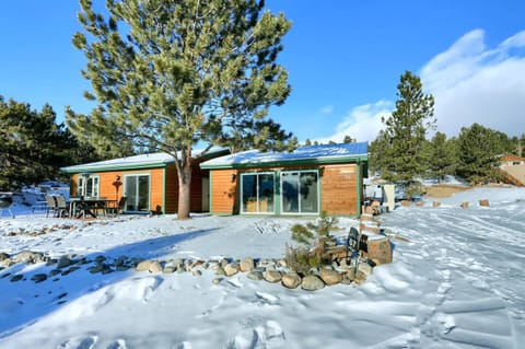 This cabin is convenient situated near the front yard space and driveway.
