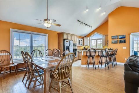 Main Level,Dining Area,