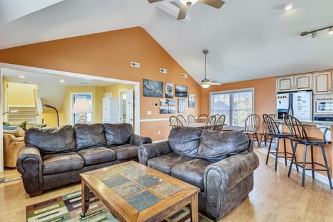 Main Level,Living Area,