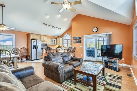 Main Level,Living Area,