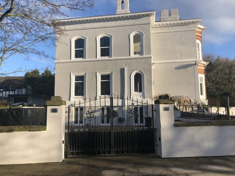 Property Entrance - Secure Gated Parking