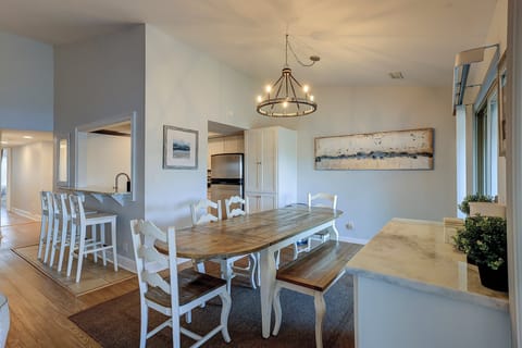 Kitchen Bar Seating and Dining Area