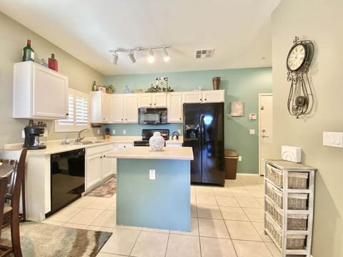 Enjoy the fully stocked kitchen.