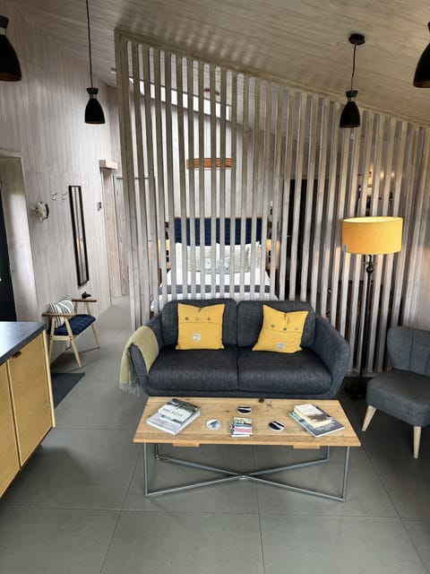 Living Room / Lounge