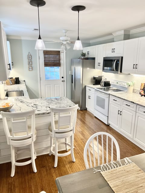 Newly remodeled kitchen 