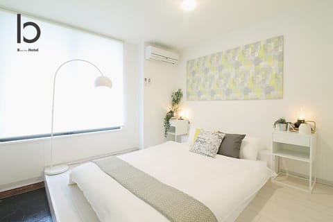 Full View bedroom