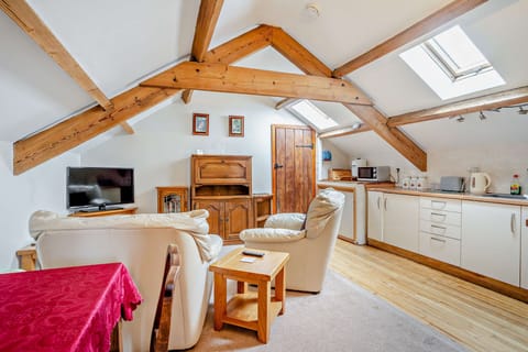 Tack room lounge/kitchen