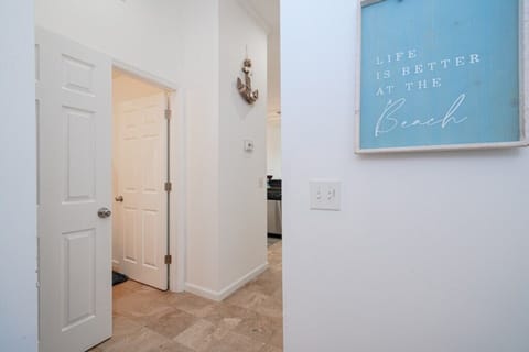 Entrance - Welcome to Dolphin Waves