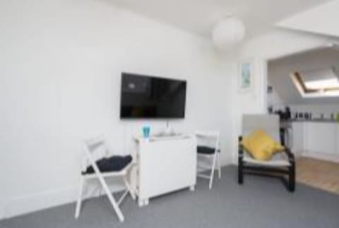 Living Room / Lounge