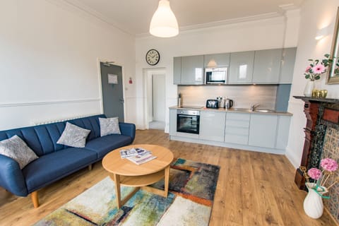 Living Room / Lounge