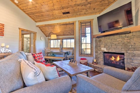 Glenville Vacation Rental | 1BR | 1BA | 700 Sq Ft | 1 Story