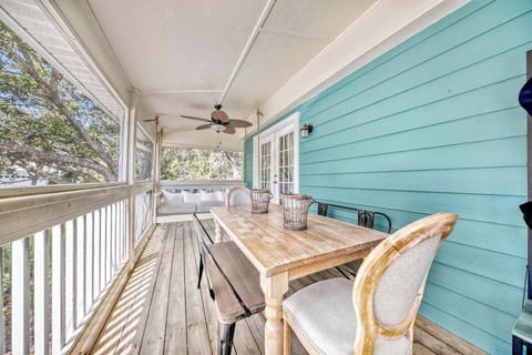Gorgeous porch - perfect for coffee or cocktails!