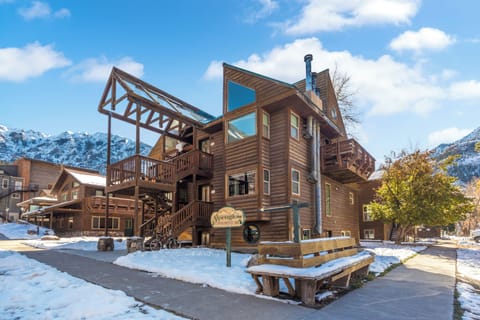 Exterior parking lot