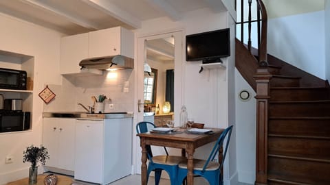 Clos de la Fontaine N°1 coin cuisine