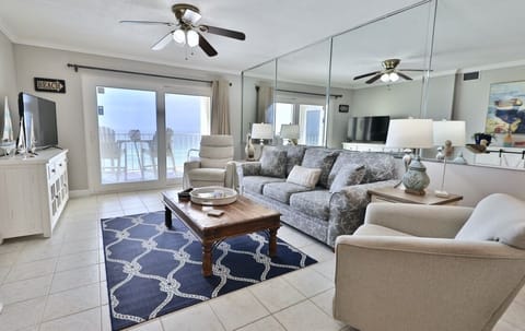 Gulf front living room!