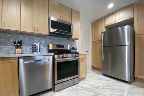 Kitchen | Modern Appliances