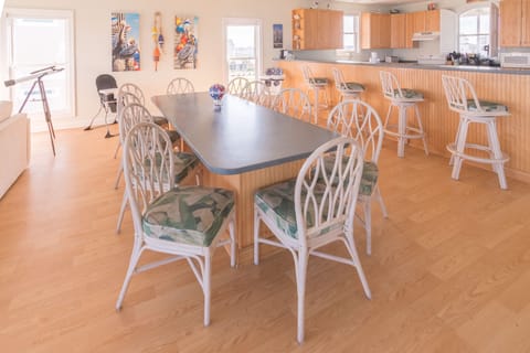 Dining Table Seats 10, Bar Area 4, 2 High Chairs