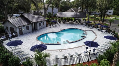 Heated pool with children's wading area