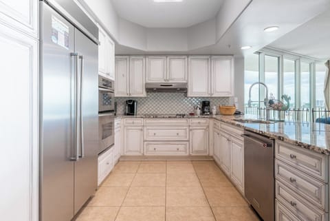 Caribe Resort B607 Kitchen