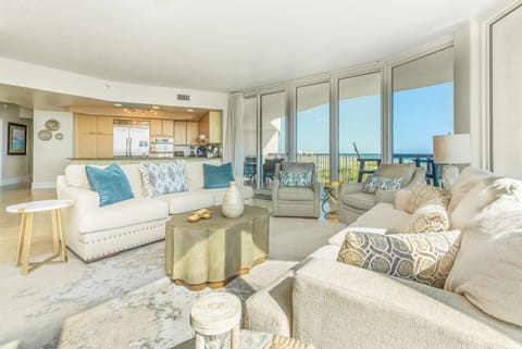 Caribe Resort B615 Living Room