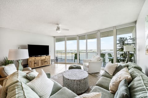 Caribe Resort B906 Living Room