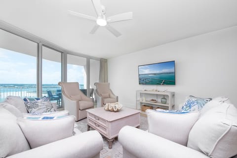 Caribe Resort C1001 Living Room