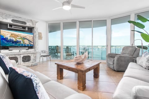 Caribe Resort D1106 Living Room