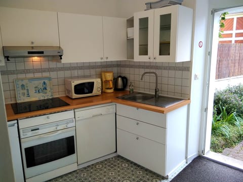 Clos de la Fontaine Dinard, cuisine séparée du 4