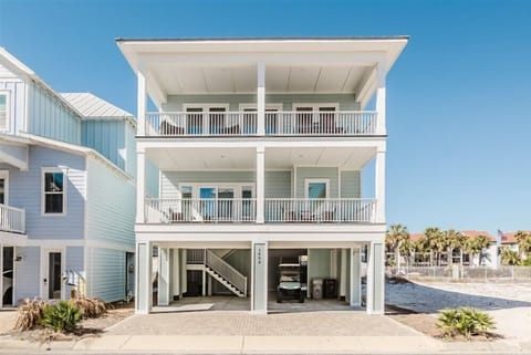 Welcome to Sea Foam Cottage!