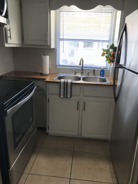 The Porch Bungalow Kitchen