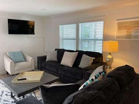 The Pelicans Perch Living Room