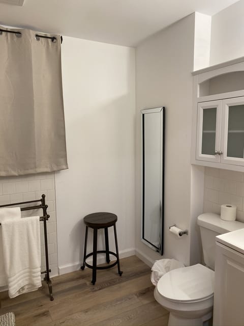 Red Mangrove Bathroom