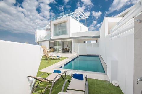 Villa OL23, Stunning 2BDR Protaras Villa, Close walking Distance to Fig Tree Bay