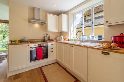 Ground floor: Kitchen area