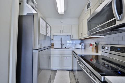 Fully stocked kitchen.